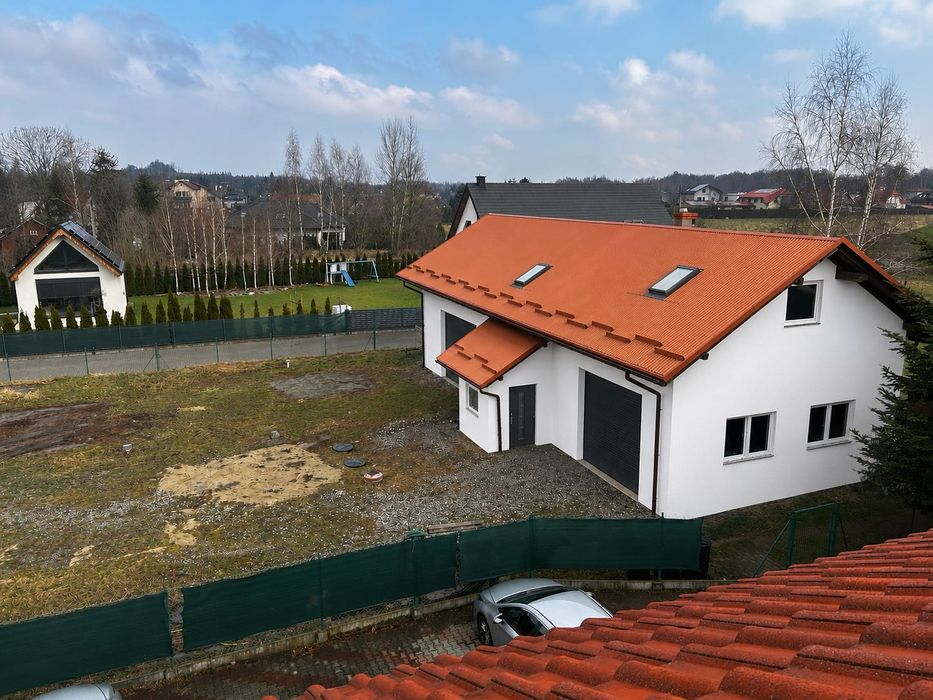 Do wynajęcia budynek usługowo–magazynowy ok. 160 m² – możliwość dostosowania do potrzeb najemcy