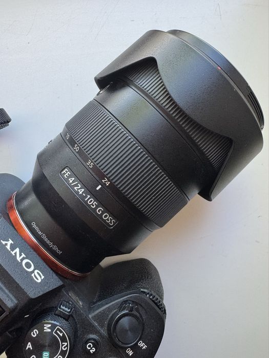 Обʼєктив Sony FE 24-105 f4 G