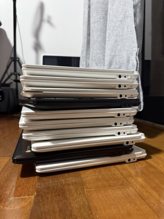 Chrome Book Acer447380720264171524