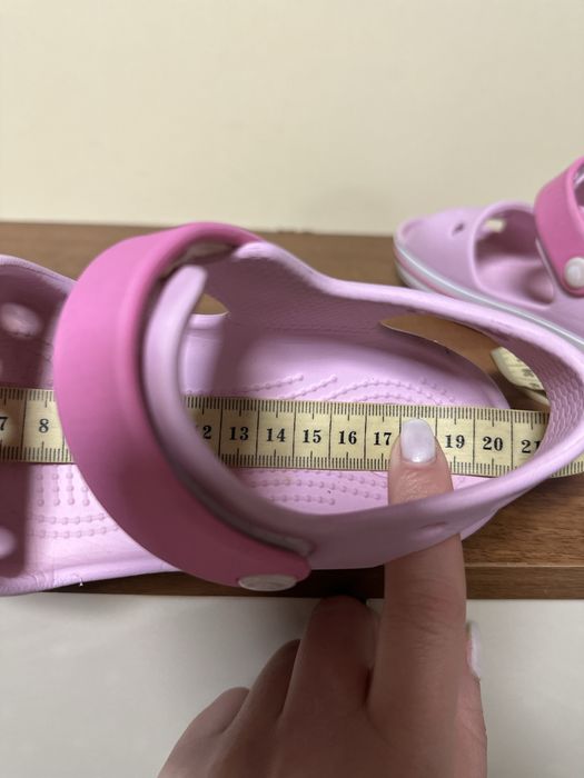 Босоніжки, сандалі, крокси для дівчинки  30-31р. Crocs( 19,5см)
