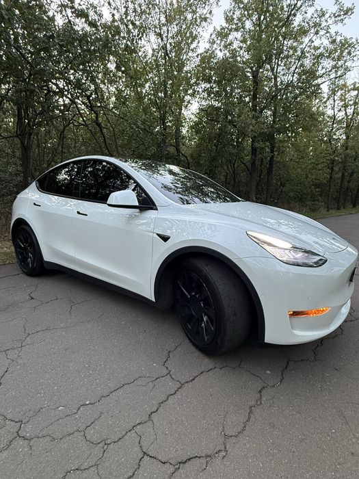 Tesla Y dual motor long range 82квт можливий обмін з доп. в обі стор