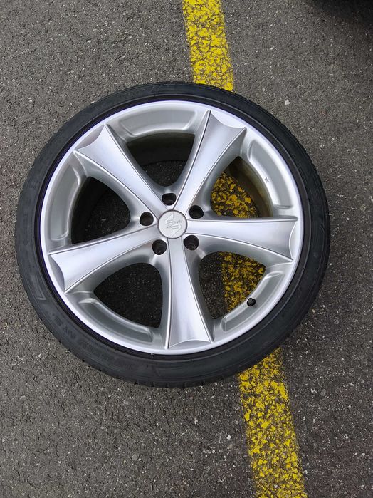 Piękne alufelgi 19 . Rozstaw śrub 5/112 pasują do różnych modeli aut.