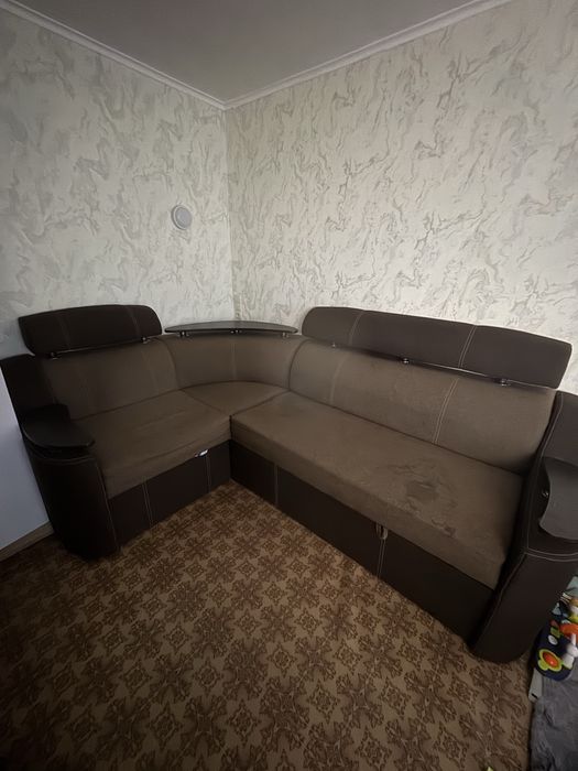 Великий двоспальний диван