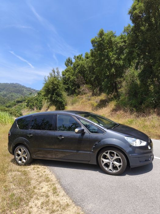 Ford S-Max 2.0 TDCi Titanium – 7 Lugares – Excelente Estado