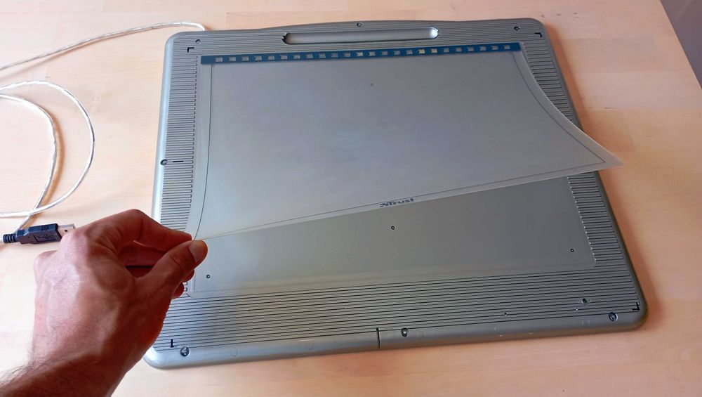 Mesa Digitalizadora Trust A4+