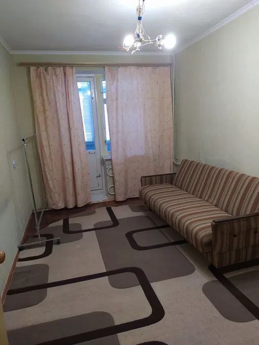 Apartment in Zaporizhzhya, Pivkolo - More
