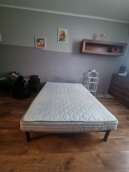 Продам матрас 1,40х2 с ламелями