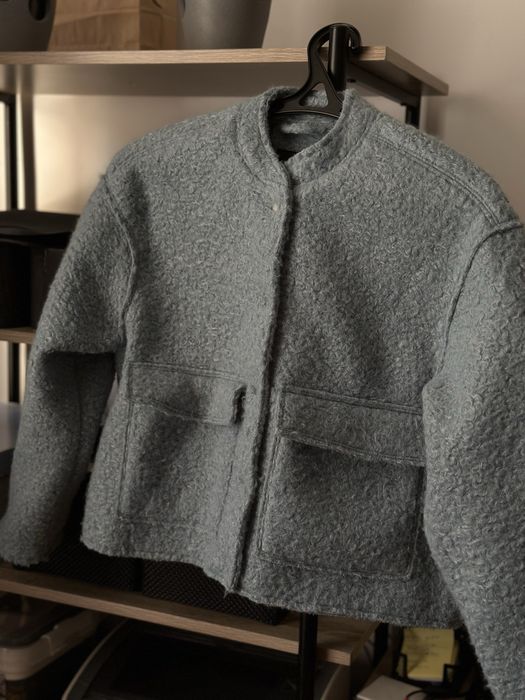 Бомбер букле для дівчинки від бренда ZARA 152 см 11-12 років