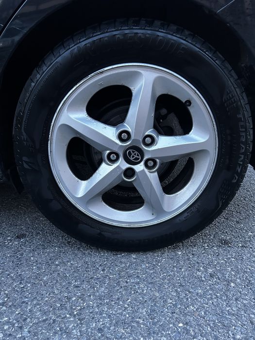 Kola toyota  R17 5x114.3