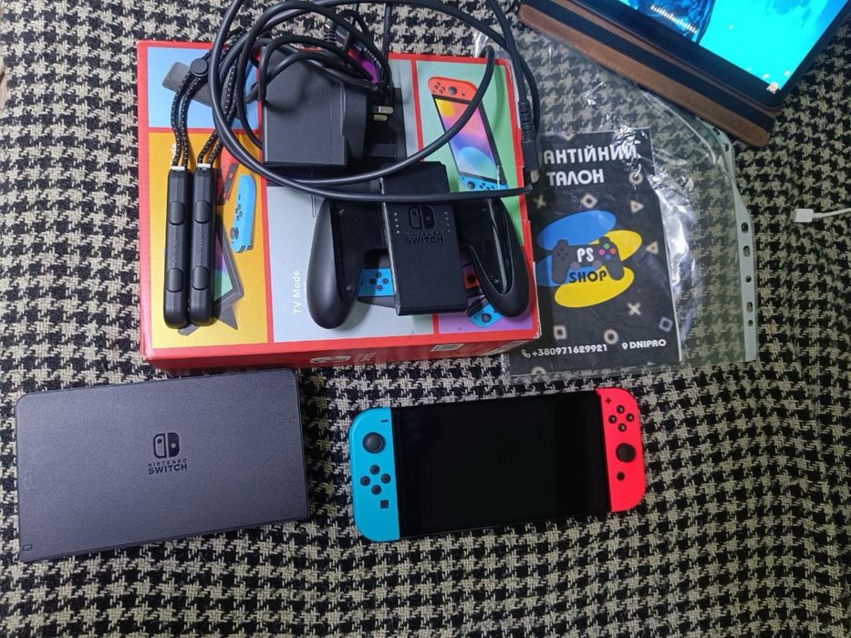 Nintendo Switch OLED 64gb +MicroCD 512[60 Iгор]