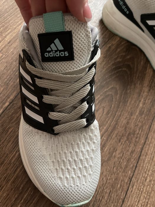 Продам кроссовки Adidas! Для бега, спорта, очень крутые! Недорого!