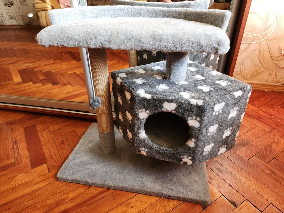 Когтеточка для кота 50х61,5 / домик для котика