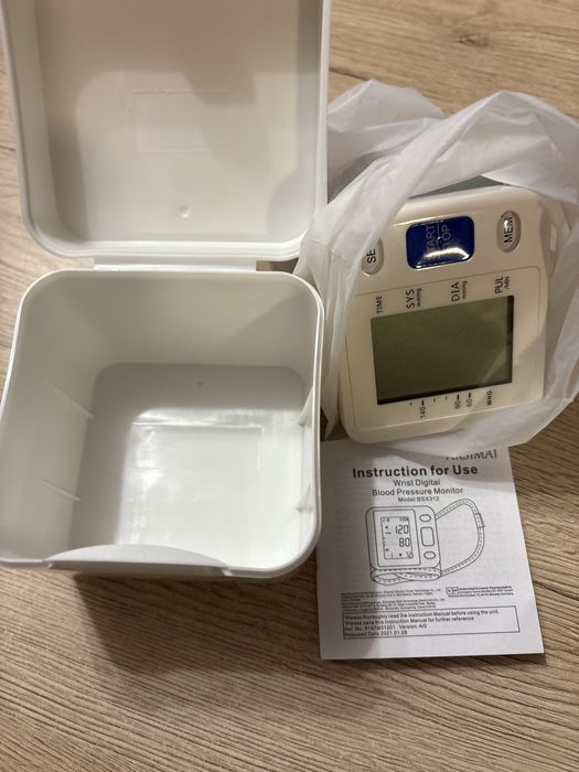 Ciśnieniomierz nadgarstkowy