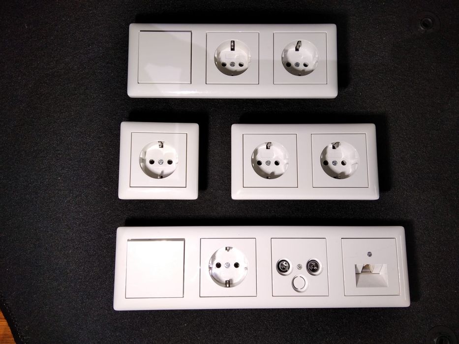 Gniazdka przełączniki kontakty GIRA