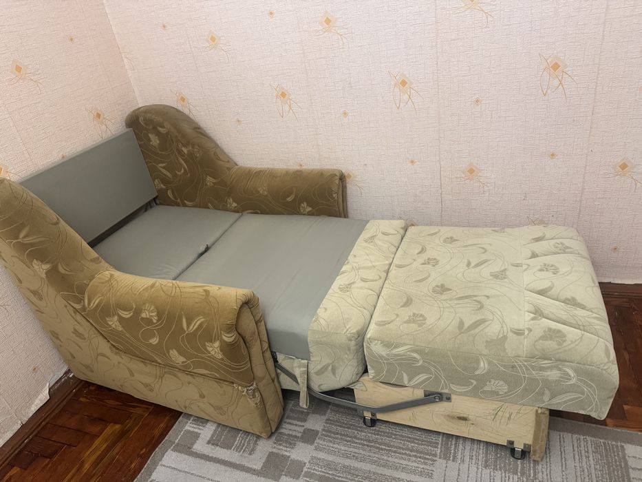 Продам крісло-кровать в гарному стані
