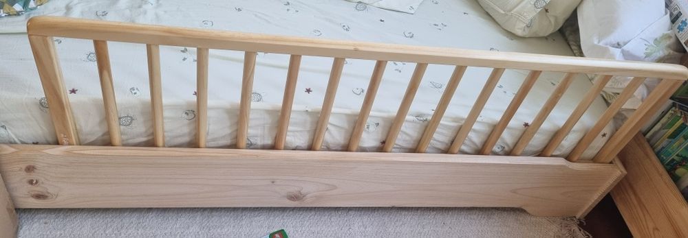 Proteção cama bebé