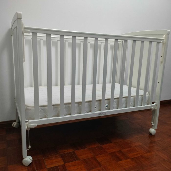 Berço trama branco 120x60 com colchão