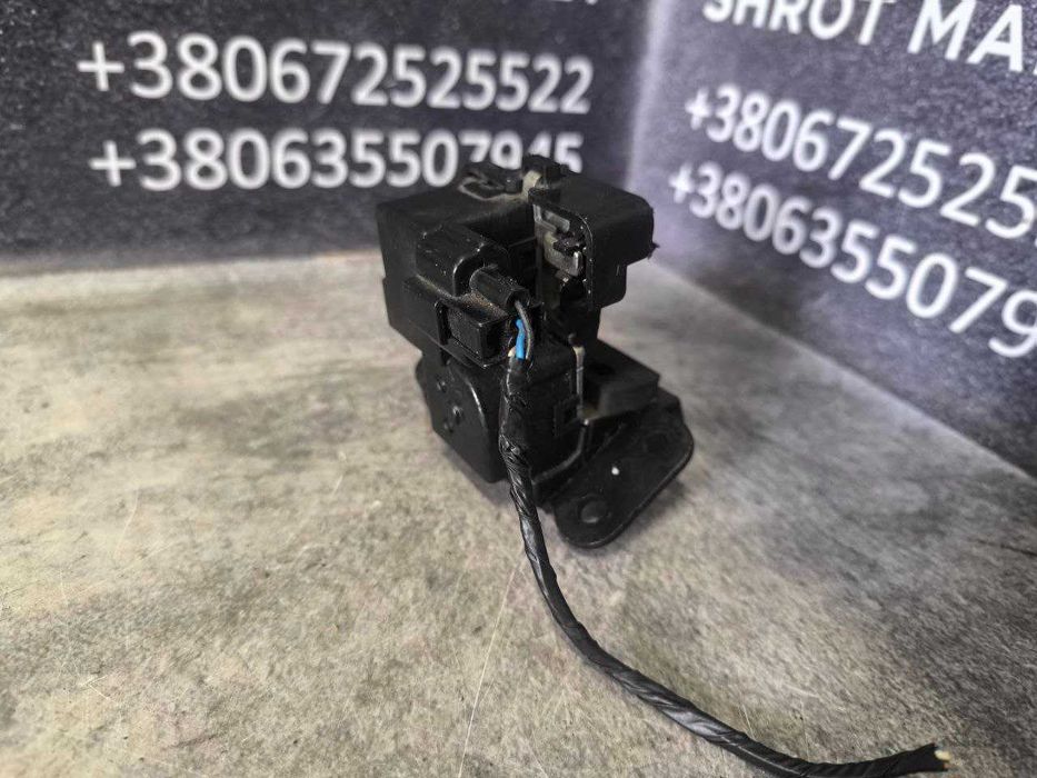 Замок кришки багажника ляди Kia Spotrage SL 2010-2015  81230-3w000