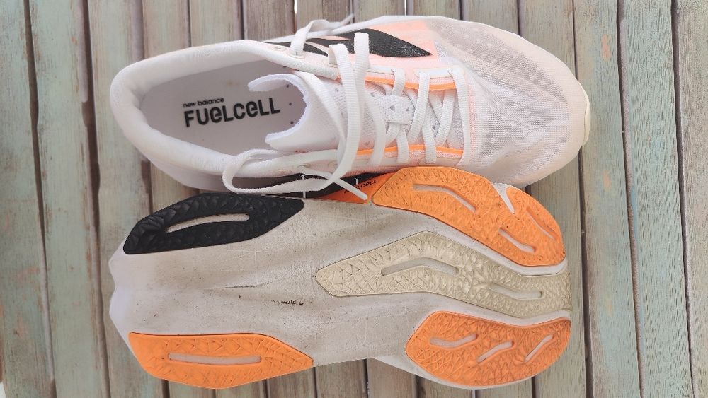 New balance Rebel V4