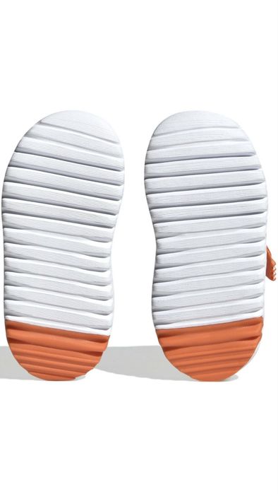 Adidas кросівки дитячі
