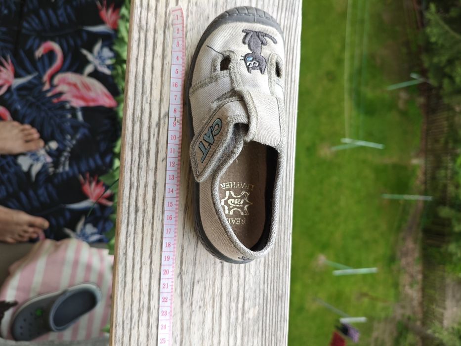 Buty dla dziecka 27