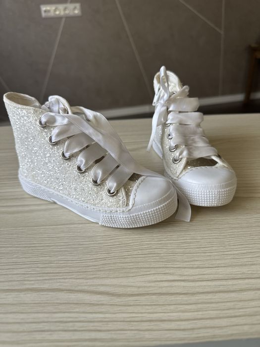 Кеди для дівчинки
