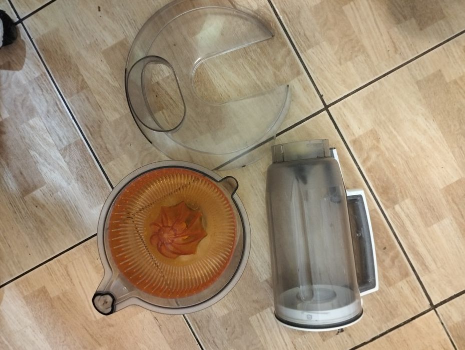 Комплектуючі до кухонного комбайну Bosch MUM54240/01