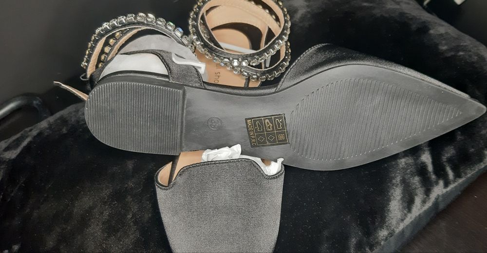 Mules/Stileto preto Tam 38 salto raso