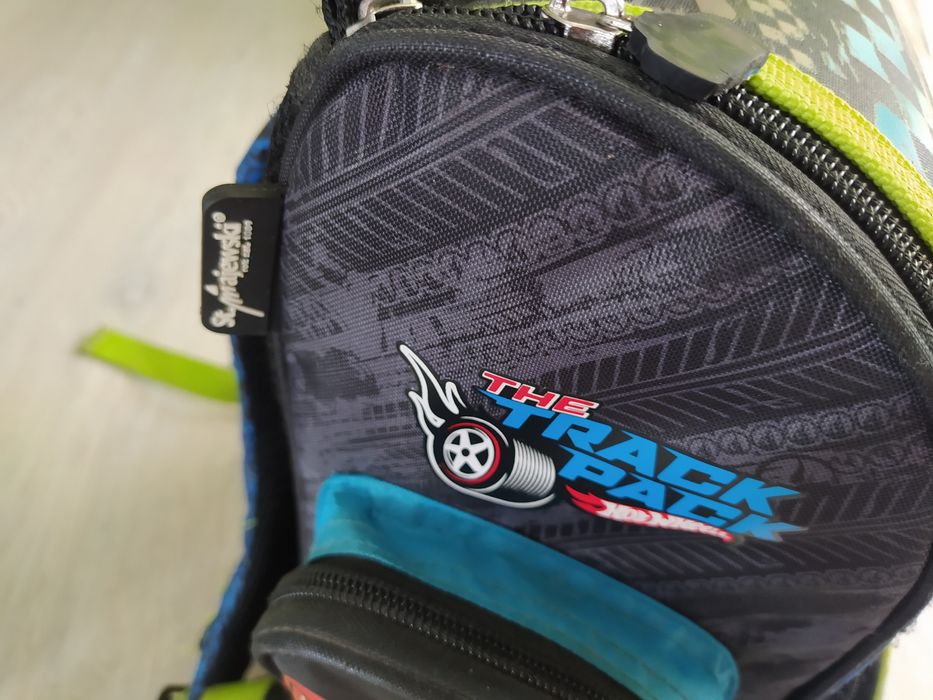 Dwa tornistry plecaki w dobrym stanie