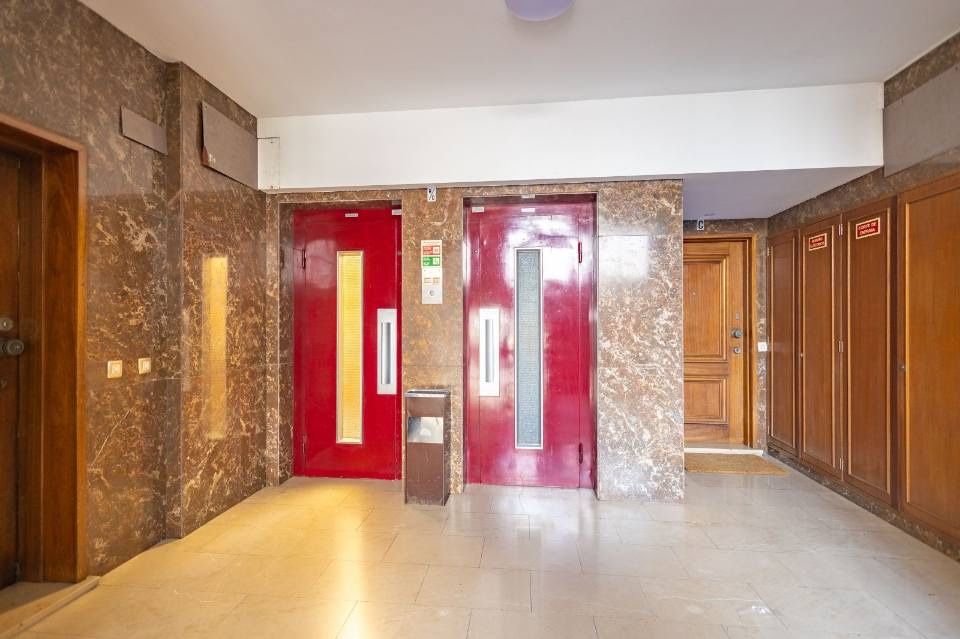 Apartamento T4 nas Antas - Praça Velasquez