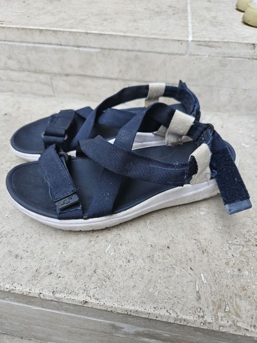 sandałki 33 dla dziewczynki 4F