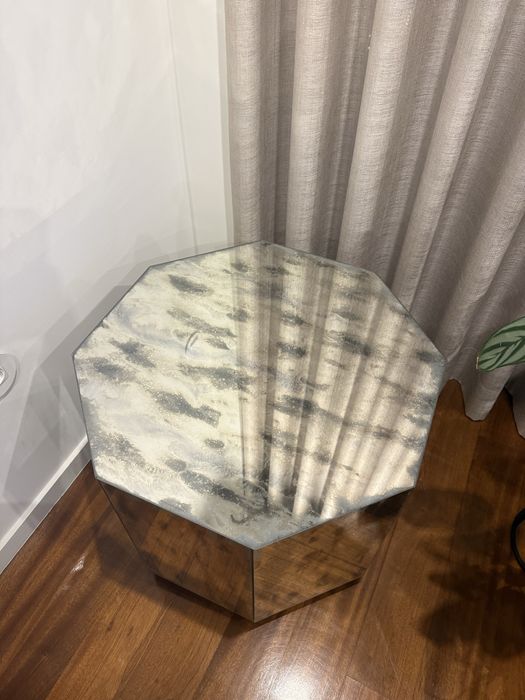 Mesinha de apoio da Área