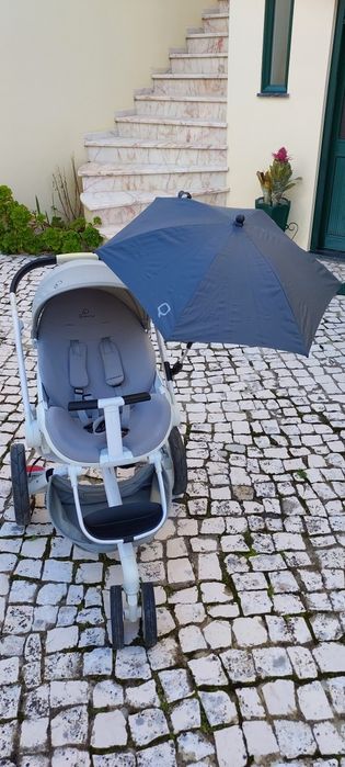 Carrinho Bebé Quinny Mood + chapéu de chuva/sol
