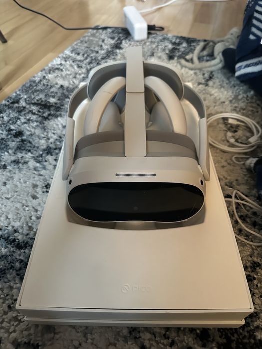 Google VR Pico 4