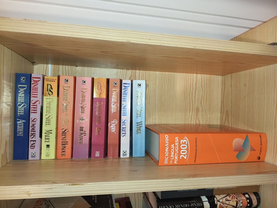 Livros a 4€ cada