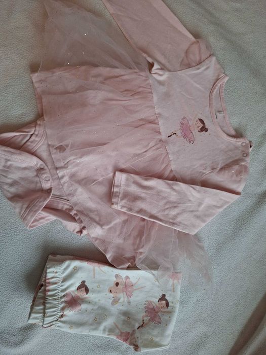 Paka ubranek dla dziewczynki 92/98