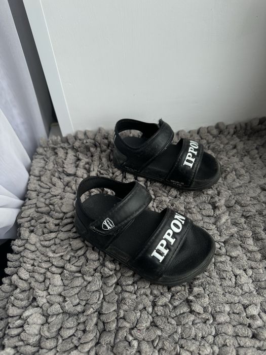 Босоніжки, сандалі 24 розмір