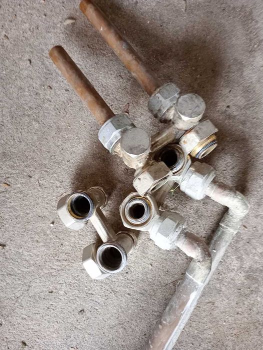 Sprzedam śrubunki do kaloryfera