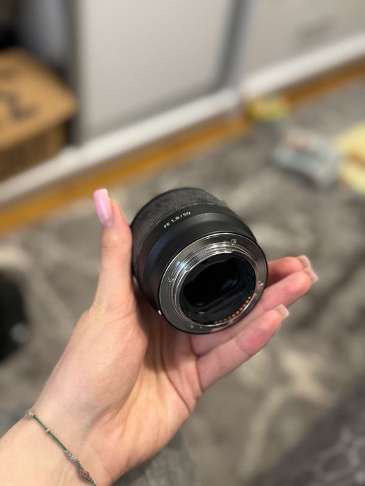 Обʼєктив Sony FE 50 mm /1.8