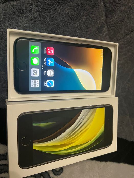 Продам IPhone SE 2