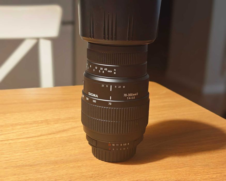 Sigma 70-300 mm AF macro Nikon AF-D teleobiektyw bdb stan
