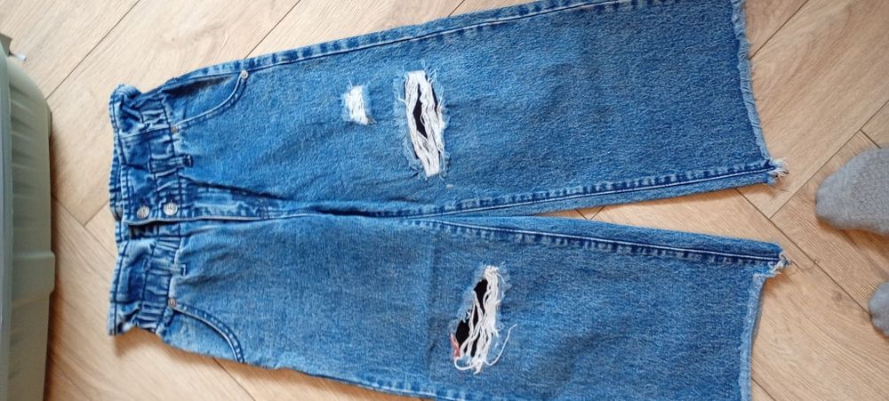 Zestaw ubrań dla dziewczynki  128-134