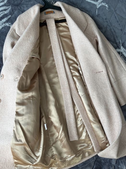 Жіноче пальто