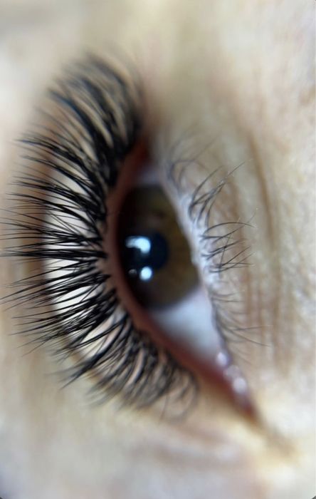 Наращивание ресниц пр Поля 75минут 500грн