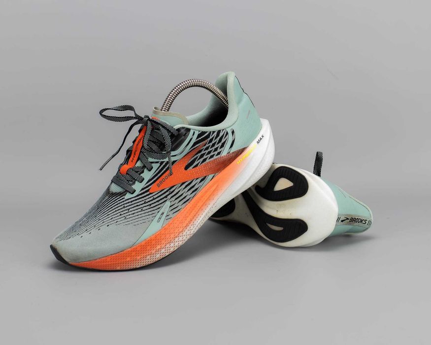 Крутые беговые кроссовки Brooks Hyperion Max.40 размер