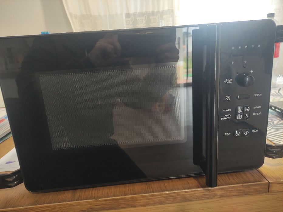 Microondas de encastre avariado