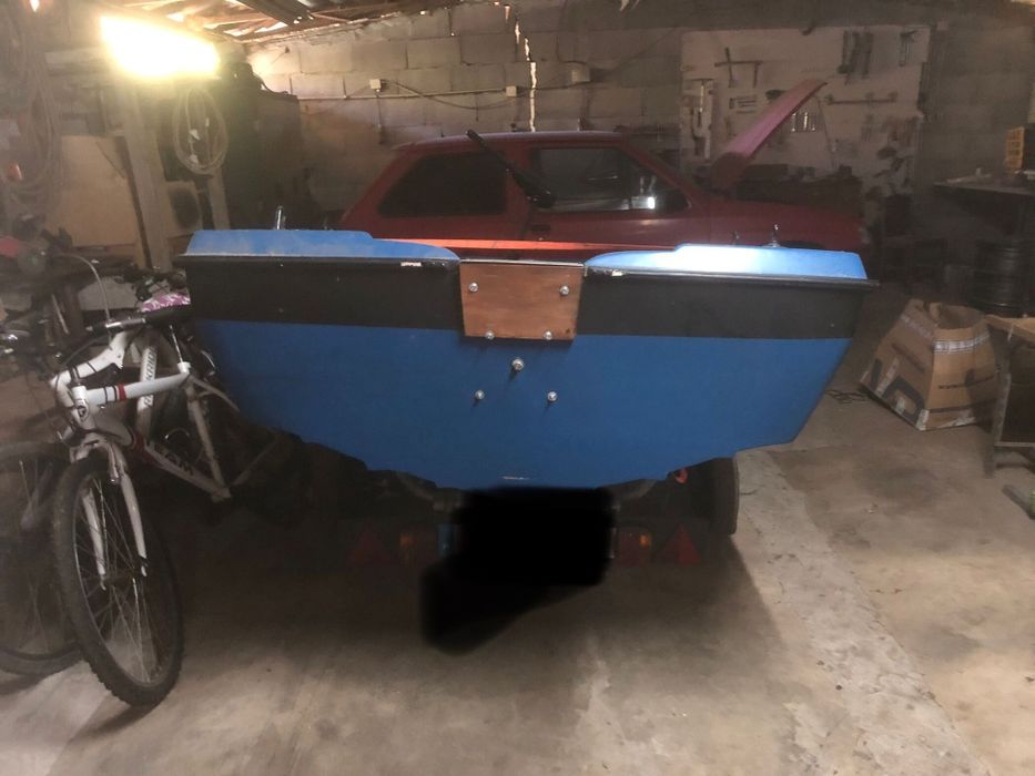 Vendo barco com reboque para mota