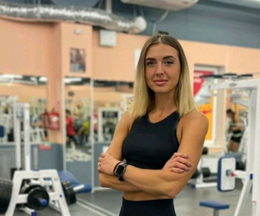 Персональний тренер на голего 8.