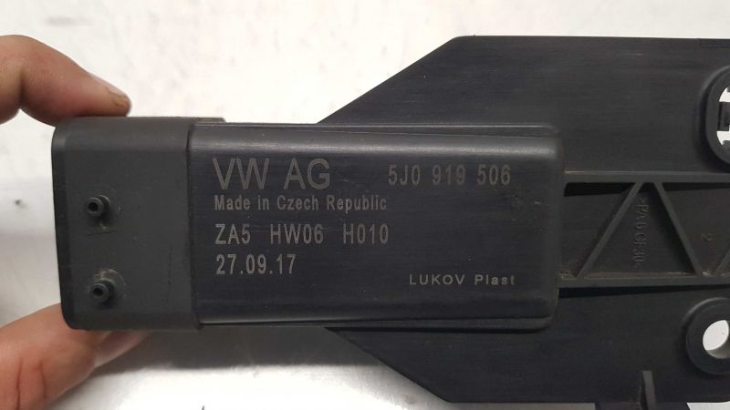 Botão / interruptor electromecânico / relé SEAT Ibiza IV (6J5, 6P1)