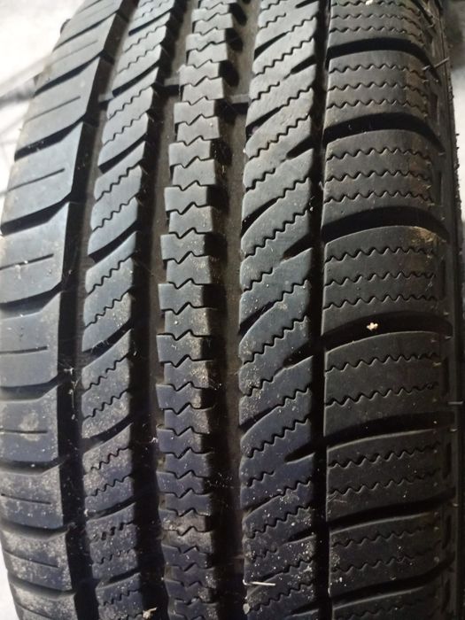 Opony wielosezonowe 15